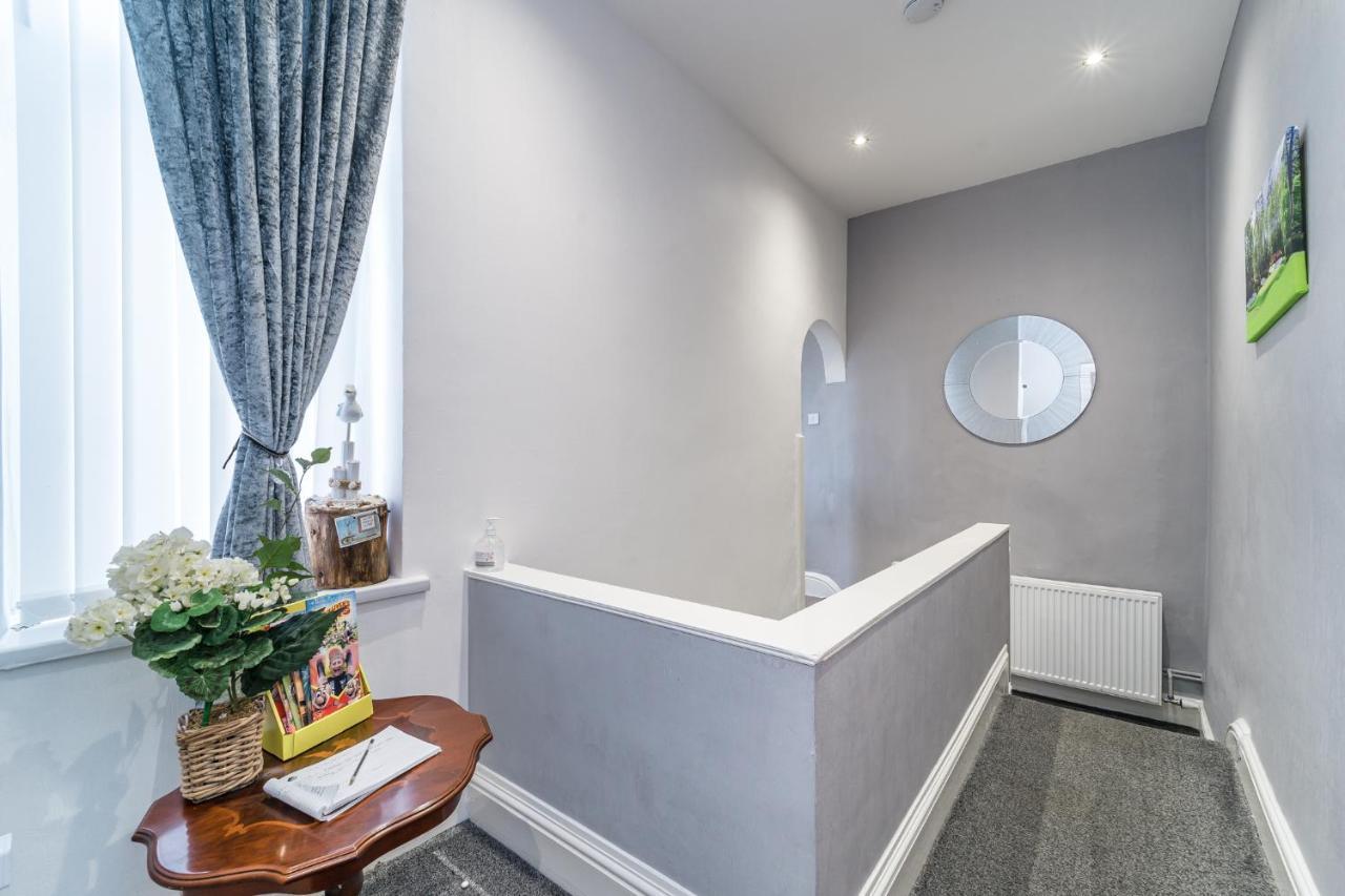 Birkdale Southport Boutique Apartment Sleeps 5 Exterior photo